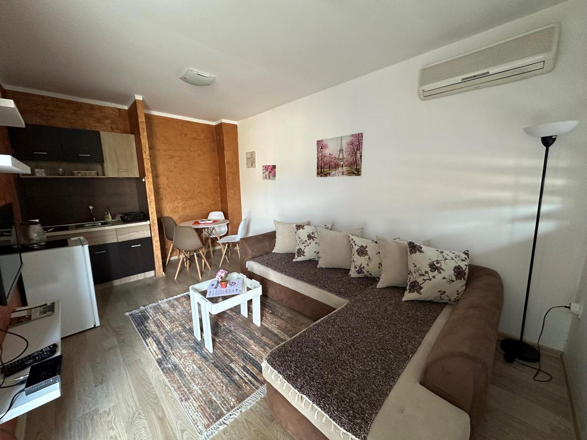 Apartmani Vucinic Cetinje Buitenkant foto